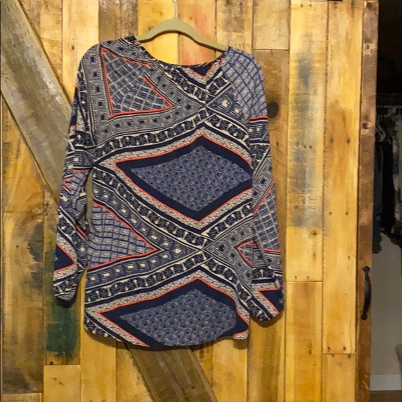 100% poly gorgeous tunic - Picture 4 of 4